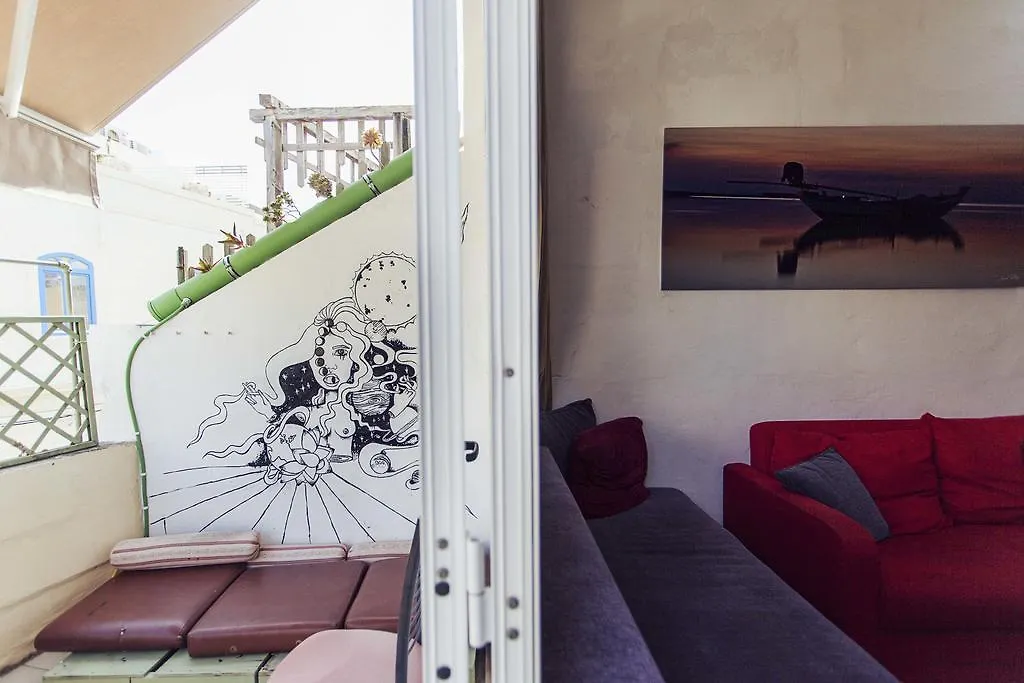 Granny'S Inn Hostel Sliema